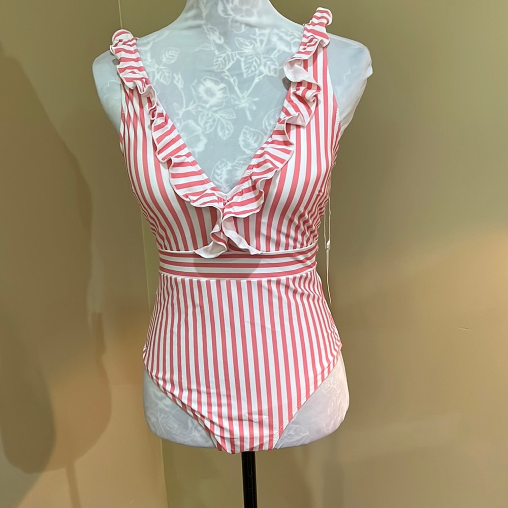 Cupshe Ruffled Pin Stripe Razor Back one piece size large swimsuit